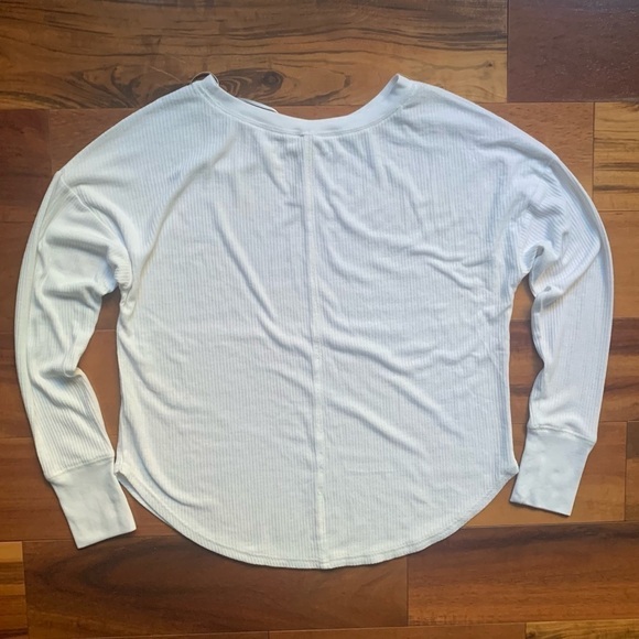 Aeropostale Live Love Dream Shirt - Picture 2 of 3